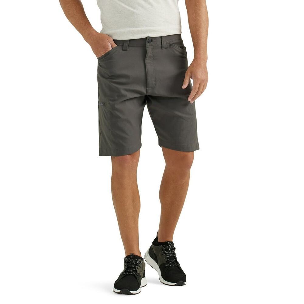 Wrangler packable Men's Outdoor Performance Zip Cargo Short with UPF 50+ 38